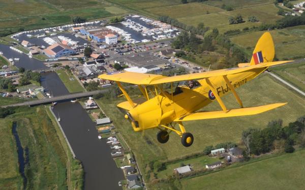 DSC 8637 CropDR
